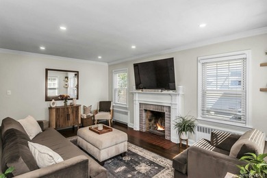 Welcome to this completely updated Cape in the Terrace area of - photo 4