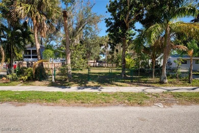 Caloosahatchee River Lot For Sale in Fort Myers Florida