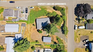 Completely rebuilt from the studs up, this beautifully remodeled - photo 4