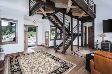 Built to perfection in 2024, this rare 6,000+ sq/ft mountain - photo 12