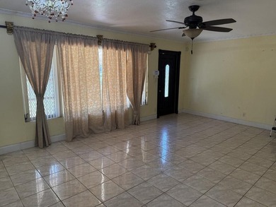 Charming 3-bedroom, 2-bathroom home located in Fort Lauderdale - photo 3