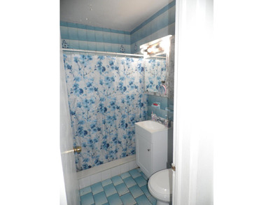 Don't miss this rare opportunity to own a 3 bedroom, 2 bathroom - photo 17