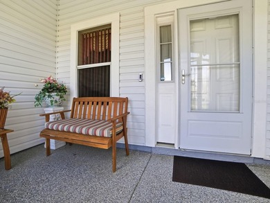 Welcome to your tranquil retreat just minutes from the vibrant - photo 2