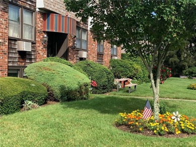 Welcome to Waterview Condominium community in charming Warren - photo 3