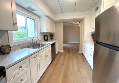 Welcome to Waterview Condominium community in charming Warren - photo 7