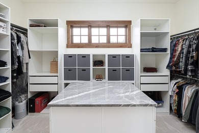 Built to perfection in 2024, this rare 6,000+ sq/ft mountain - photo 31
