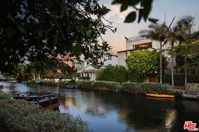 442 Sherman Canal is your own private world, floating between - photo 7