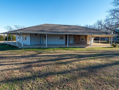 (private lake, pond, creek) Home For Sale in Prague Oklahoma