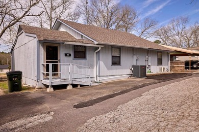 INVESTMENT PROPERTY? 3 RENTABLE UNITS! on Lake Hamilton! Welcome - photo 2