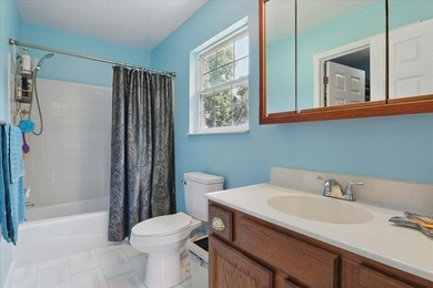 Douglas Lakefront home with gentle sloping property, incredible - photo 12