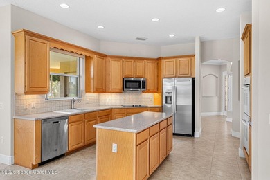 Meticulously maintained 3-bedroom, 2.5-bath home with a - photo 12