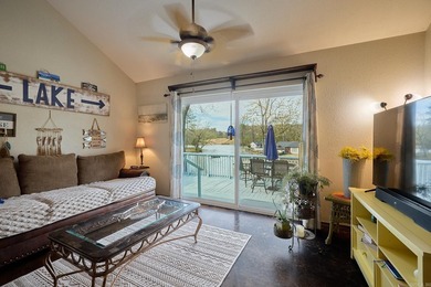 INVESTMENT PROPERTY? 3 RENTABLE UNITS! on Lake Hamilton! Welcome - photo 3
