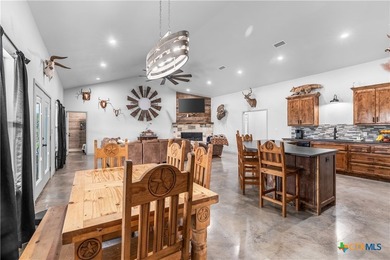 THIS IS THE ONE! This stunning 4-bedroom, 3-bath open-concept - photo 7