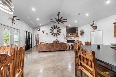 THIS IS THE ONE! This stunning 4-bedroom, 3-bath open-concept - photo 8