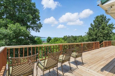 Douglas Lakefront home with gentle sloping property, incredible - photo 19