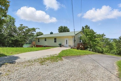 Douglas Lakefront home with gentle sloping property, incredible - photo 23