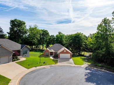 Beautiful 3 bed, 2 bath brick home on the golf course in The - photo 24