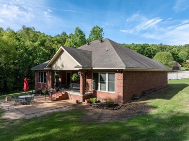 Beautiful 3 bed, 2 bath brick home on the golf course in The - photo 27