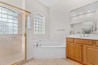 Meticulously maintained 3-bedroom, 2.5-bath home with a - photo 34