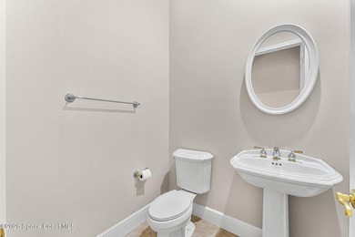 Meticulously maintained 3-bedroom, 2.5-bath home with a - photo 37