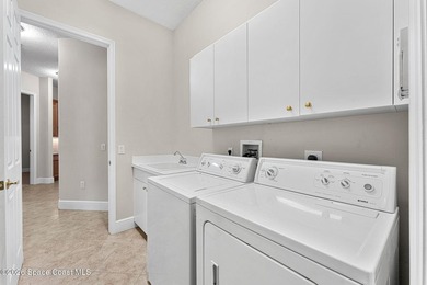 Meticulously maintained 3-bedroom, 2.5-bath home with a - photo 44