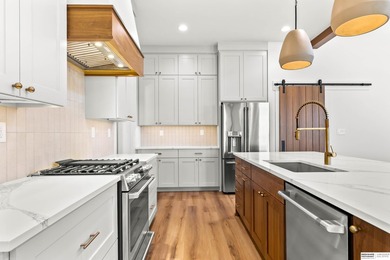 Wow! Sleek and modern 3 bed, 3 bath, 3 car ranch boasting 9 ft - photo 10