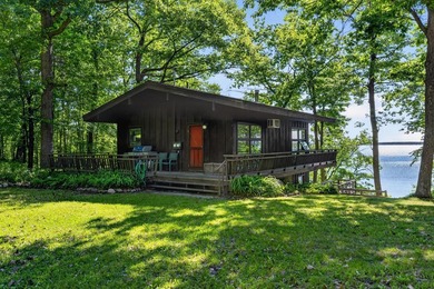 Welcome to your private getaway on beautiful Gull Lake! This - photo 16