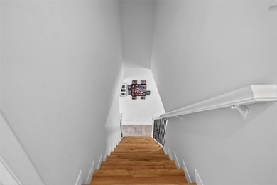 Welcome to this spacious 2-bedroom, 2.5-bath townhouse offering - photo 21