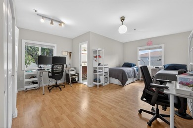 Welcome to this spacious 2-bedroom, 2.5-bath townhouse offering - photo 28