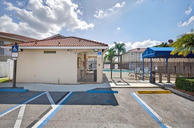 Welcome to this spacious 2-bedroom, 2.5-bath townhouse offering - photo 38