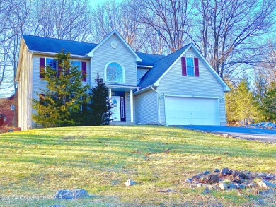 Lake Home For Sale in Mount Pocono, Pennsylvania