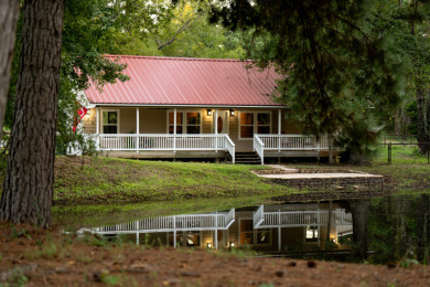 (private lake, pond, creek) Home For Sale in Crockett Texas