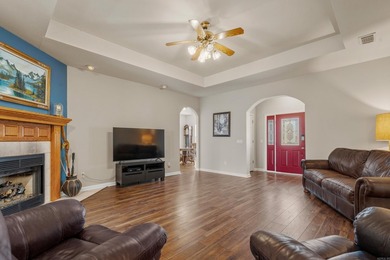 Nestled in the highly desirable Lake Balboa area of Hot Springs - photo 11