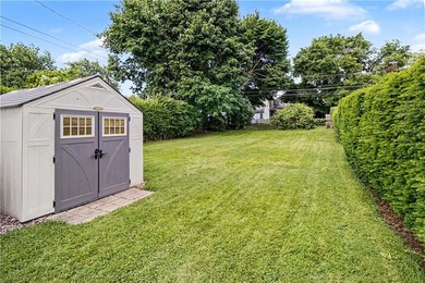 OPEN SATURDAY 11:00-12:30! Welcome home to 127 Wood Road! This - photo 15