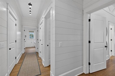 Nestled in the neighborhood of Village Oaks, this beautifully - photo 16