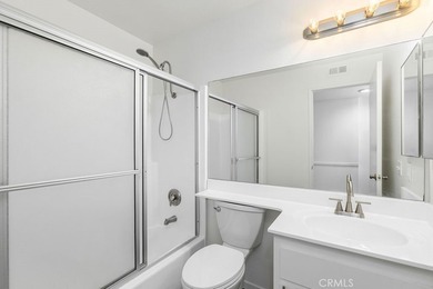 Rare offering! This beautifully maintained single-story 3 - photo 24