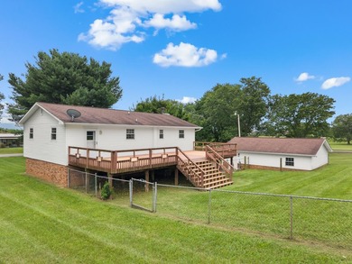 WHITE PINE, This charming 4 bedroom, 1.5 bath home is situated - photo 5