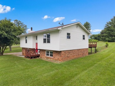 WHITE PINE, This charming 4 bedroom, 1.5 bath home is situated - photo 6