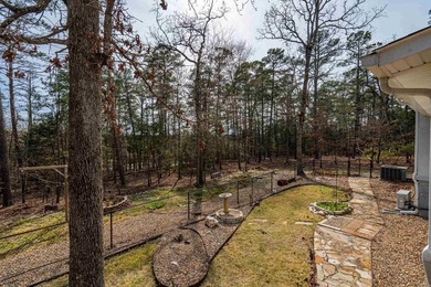 Nestled in the highly desirable Lake Balboa area of Hot Springs - photo 45