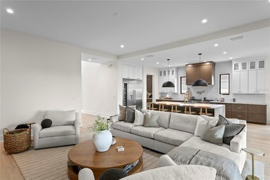 Located on spectacular Davis Islands, this newer construction - photo 7