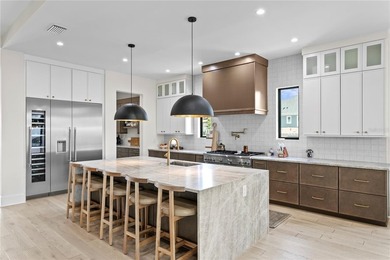 Located on spectacular Davis Islands, this newer construction - photo 8