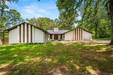 Lake Home For Sale in Pineville, Louisiana