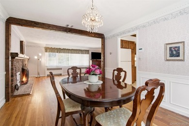 Perfectly situated brick ranch with beautiful curb appeal. This - photo 8