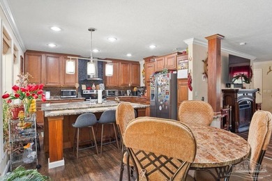 SELLER IS MOTIVATED AND READY TO MAKE A MOVE! This beautifully - photo 11