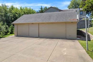 Meticulous and beautifully cared for! 329 2nd street is set and - photo 28