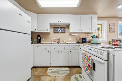 Beautiful Lake Hamilton condo with a prime location. Features - photo 6