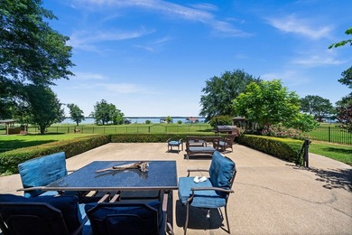 Your private waterfront oasis awaits! Enjoy stunning open-water - photo 38