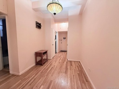 Well-proportioned one-bedroom co-op featuring a spacious living - photo 4