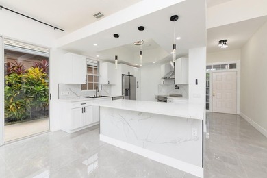 Welcome to this fully renovated 3-bedroom, 2.5-bathroom home - photo 7