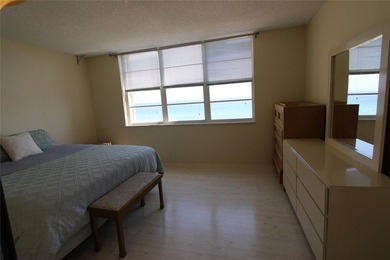DIRECT OCEAN VIEWS. SOUTHEAST CORNER APT. 2/2 BEDROOM SPLIT WITH
